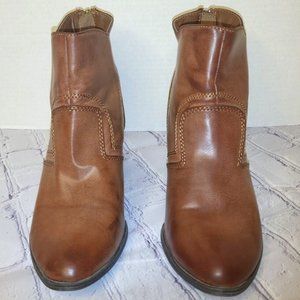 Chinese Laundry Brown Burnished Ankle Bootie with Tassel Accent Women's Size 9